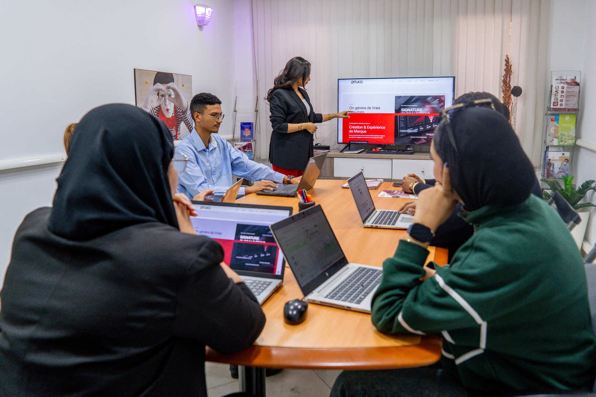 Équipe de l'agence marketing digital 2MAG à Casablanca 2